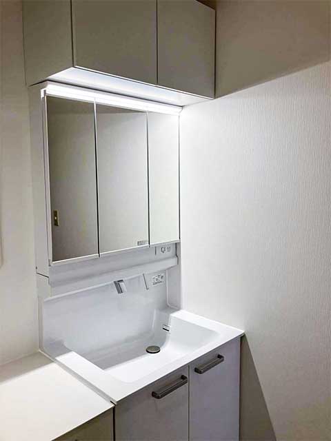 三面鏡タイプのTOTOオクターブLite施工後写真