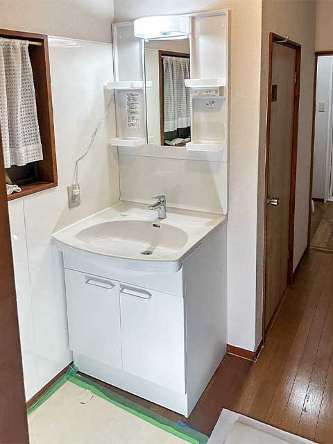 TOTO「Aシリーズ」へ交換した機能的な洗面化粧台