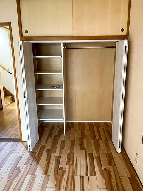 リフォーム後のクローゼット収納（収納力アップ）