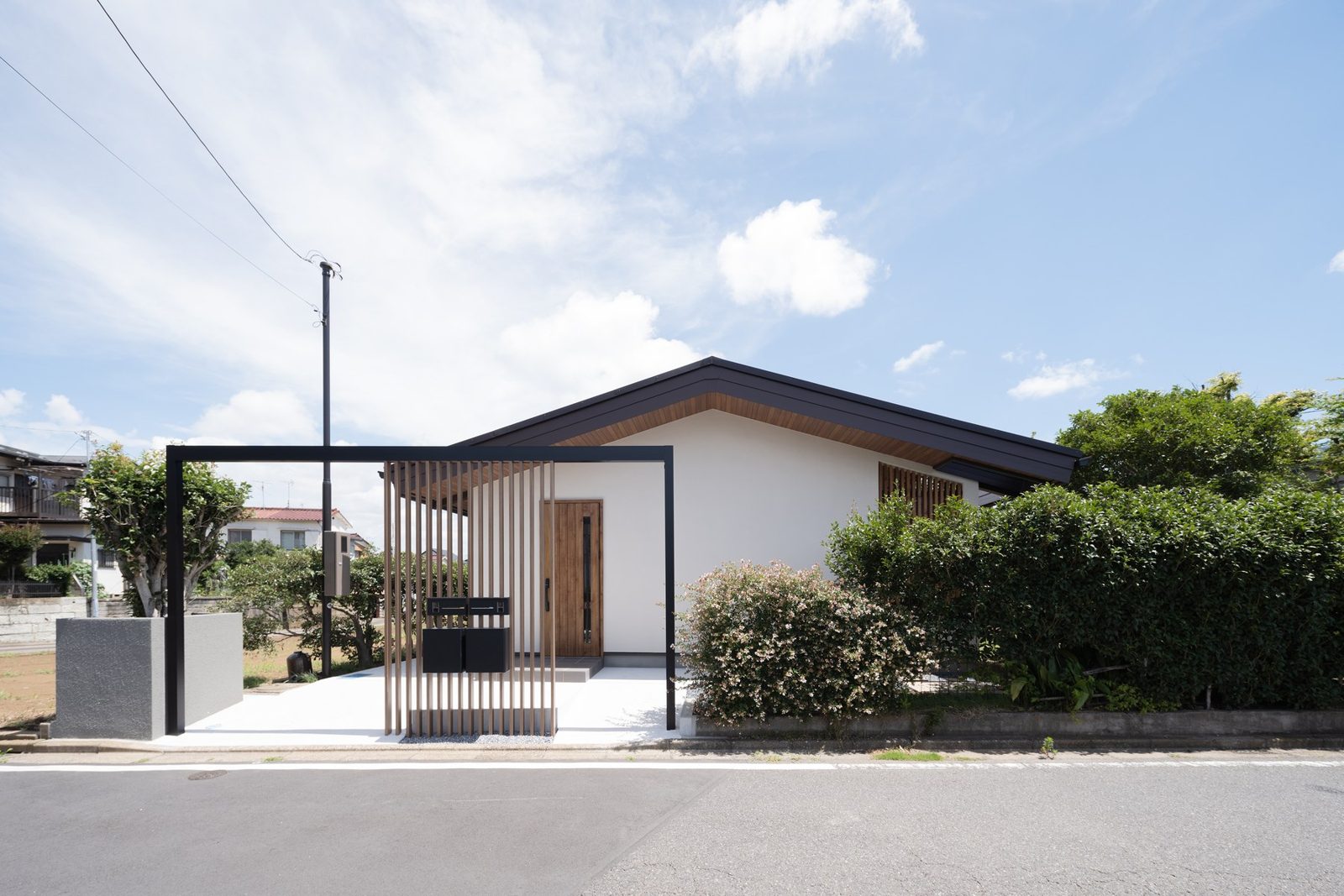 長期優良住宅化リノベーションを終えた平屋の外観(柏市)